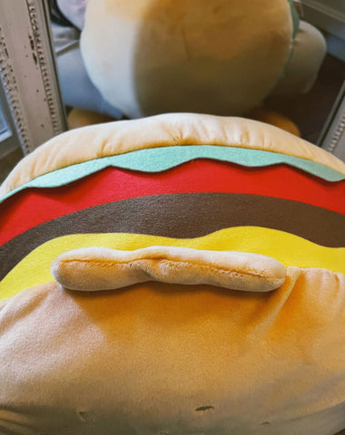 [サンリオ］ポチャッコ ハンバーガー クッション