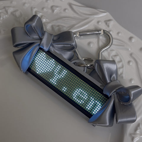 送料無料［推し活グッズ］応援用の電飾ボードキーホルダー Bluetooth【V7NAZE】