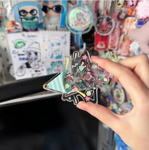 ［推し活グッズ］アクリルフレーム【J7Y7F4】