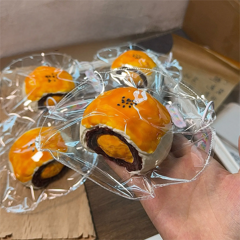［キャラグッズ］手作り お菓子 スクイーズ【QHAA5E】