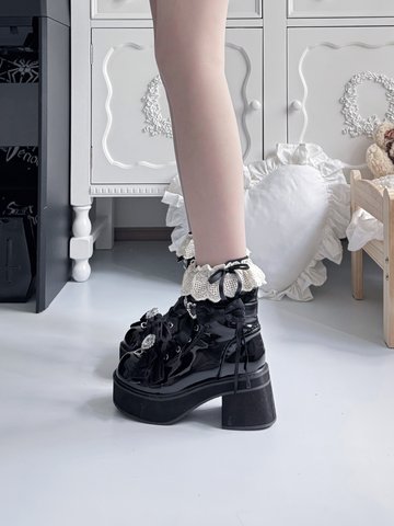 【受注予約】［靴］地雷系 量産型 ビジューリボンミドルブーツ【LBJE84】