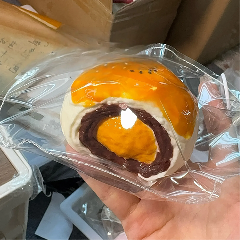 ［キャラグッズ］手作り お菓子 スクイーズ【QHAA5E】