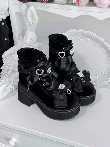 【受注予約】［靴］地雷系 量産型 ビジューリボンミドルブーツ【LBJE84】