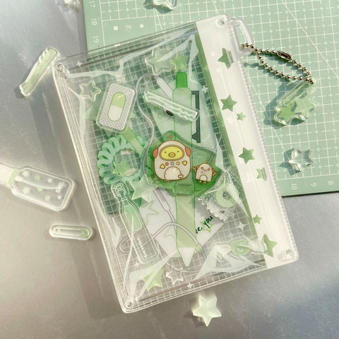 ［推し活グッズ］アクリルフレーム【A3ZMM9】