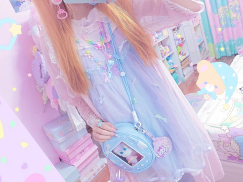 ［SWIMMER］コラボ 海外限定痛 たまごっち型 痛バッグ【YE36VH】