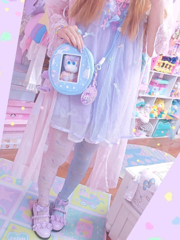 ［SWIMMER］コラボ 海外限定痛 たまごっち型 痛バッグ【YE36VH】