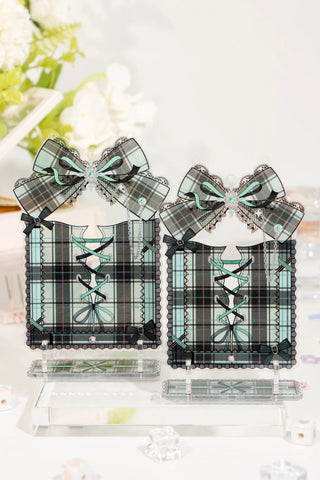 ［推し活グッズ］アクリルフレーム ブラック【6OZL48】