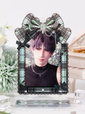 ［推し活グッズ］アクリルフレーム ブラック【6OZL48】