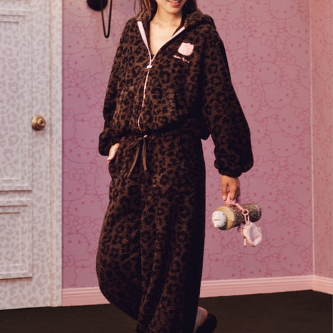 [サンリオ］海外限定 ハローキティ ルームウェア【9WL2RP】