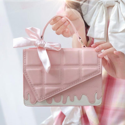 ［バッグ］ロリータ キルティング ビスケット ショルダーバッグ 【1NT6JH】