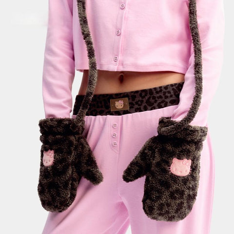 [サンリオ］海外限定 ハローキティ 防寒 手袋【V86ZJ0】