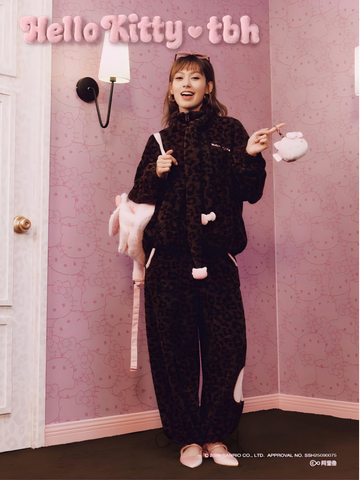 [サンリオ］海外限定 ハローキティ ルームウェア【4O4LM1】