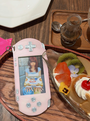 ［推し活グッズ］3Dプリント トレーディングカード用ホルダー【C8OPJC】