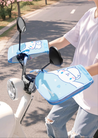 ［サンリオ］カー用品 車 ハンドルカバー